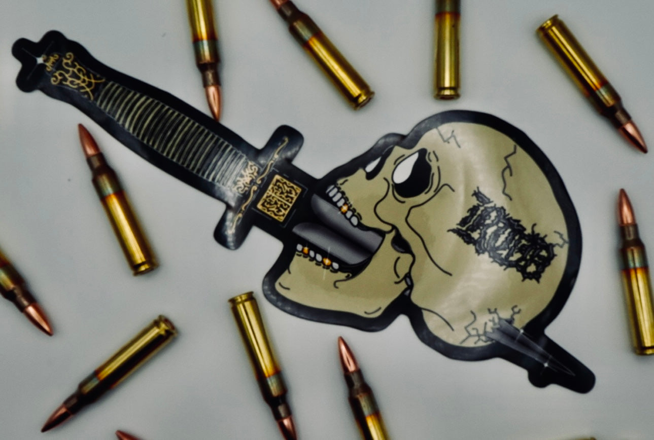 Large  skully sticker
