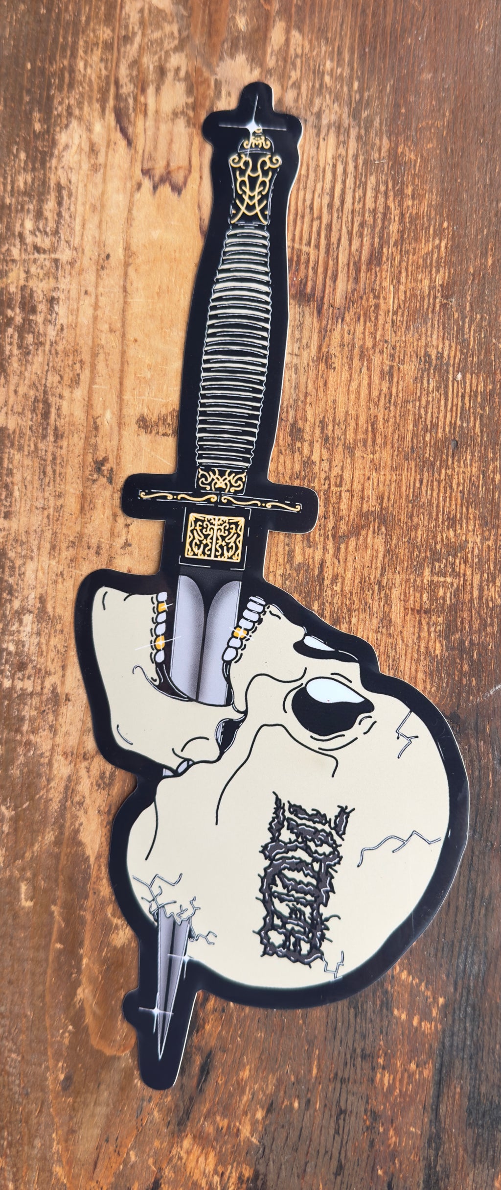 Large  skully sticker